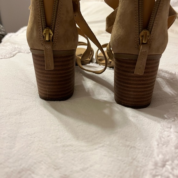 Franco Sarto women’s heels - Picture 2 of 3